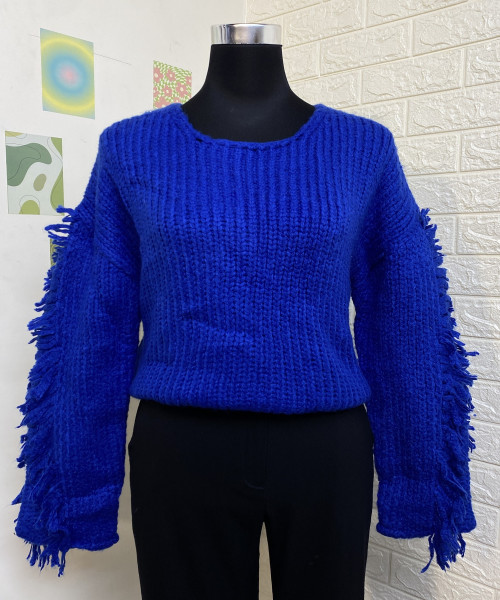 Blue Colour Round Neck Knitted Pullover