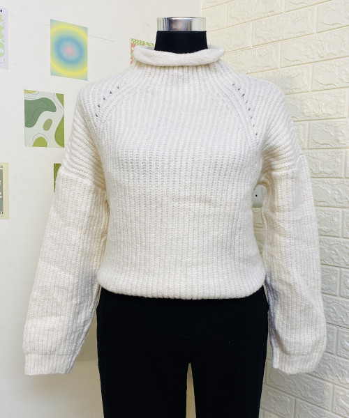 White Turtle Neck Pullover