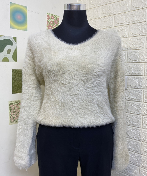 White V Neck Fur  Pullover