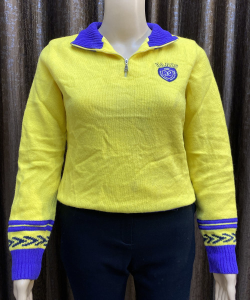 Lemon With Blue Knitted Pullover