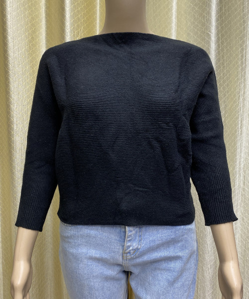 Black Pre Winter Crop Knit Top