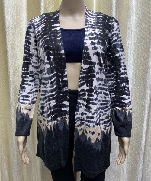 Black And White Printed Knitted Shrug