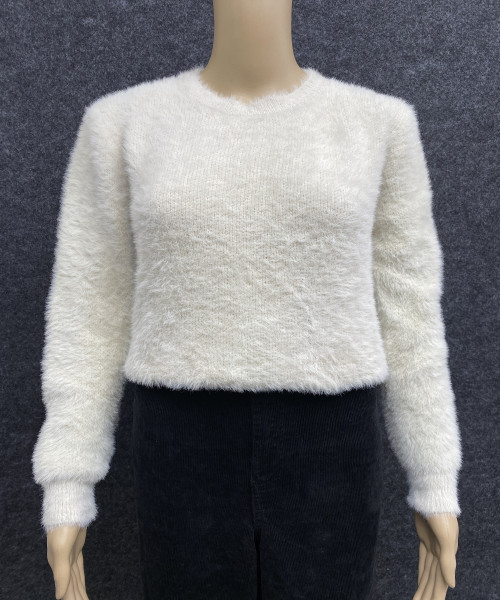 White Round Winter Fur Pullover