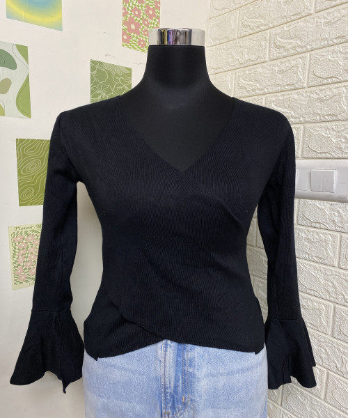 Black  Pre Winter Knit Top