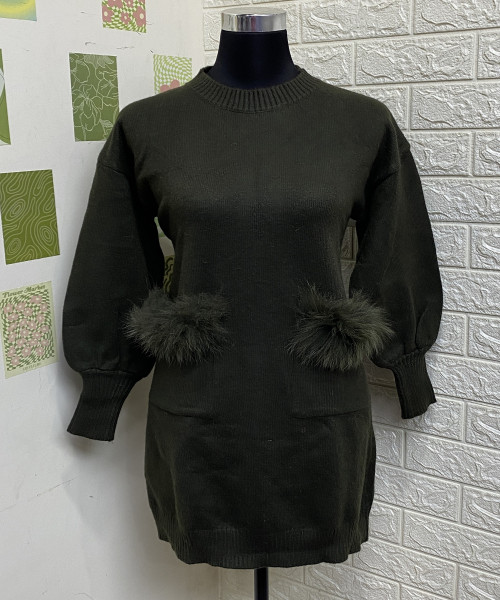 Round Nick Winter Knit Dress