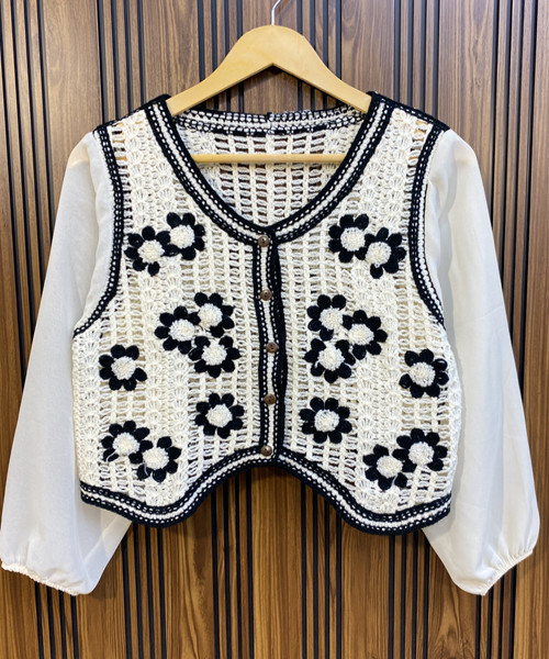 Black Crosia Top