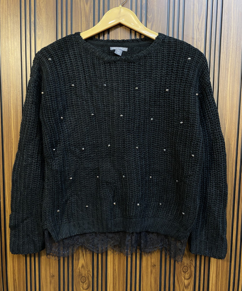 Black Round Neck Knitted Pullover