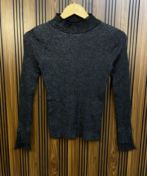 Black  Crop  Winter Top