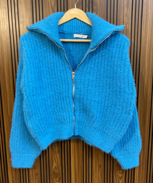 Blue Fur Winter Zipper