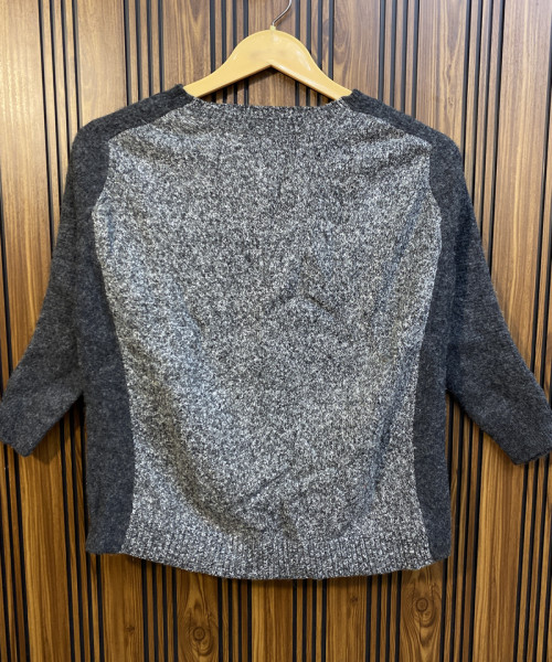 Grey  Round  Neck Winter Knit Pullover