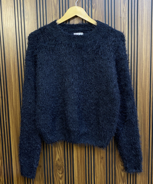 Black Round Neck Fur Pullover